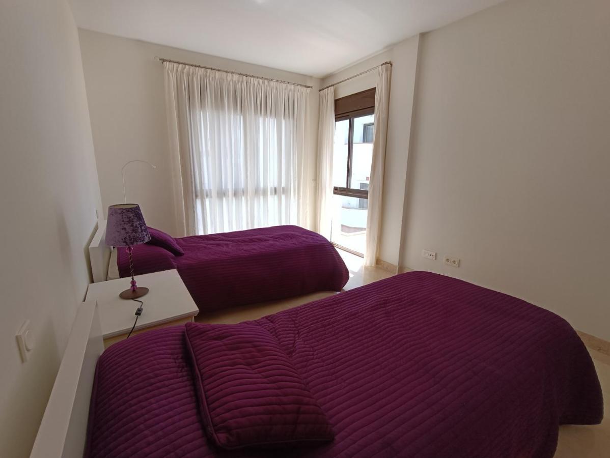 Amplio Apartamento En Portofino La Alcaidesa Zewnętrze zdjęcie