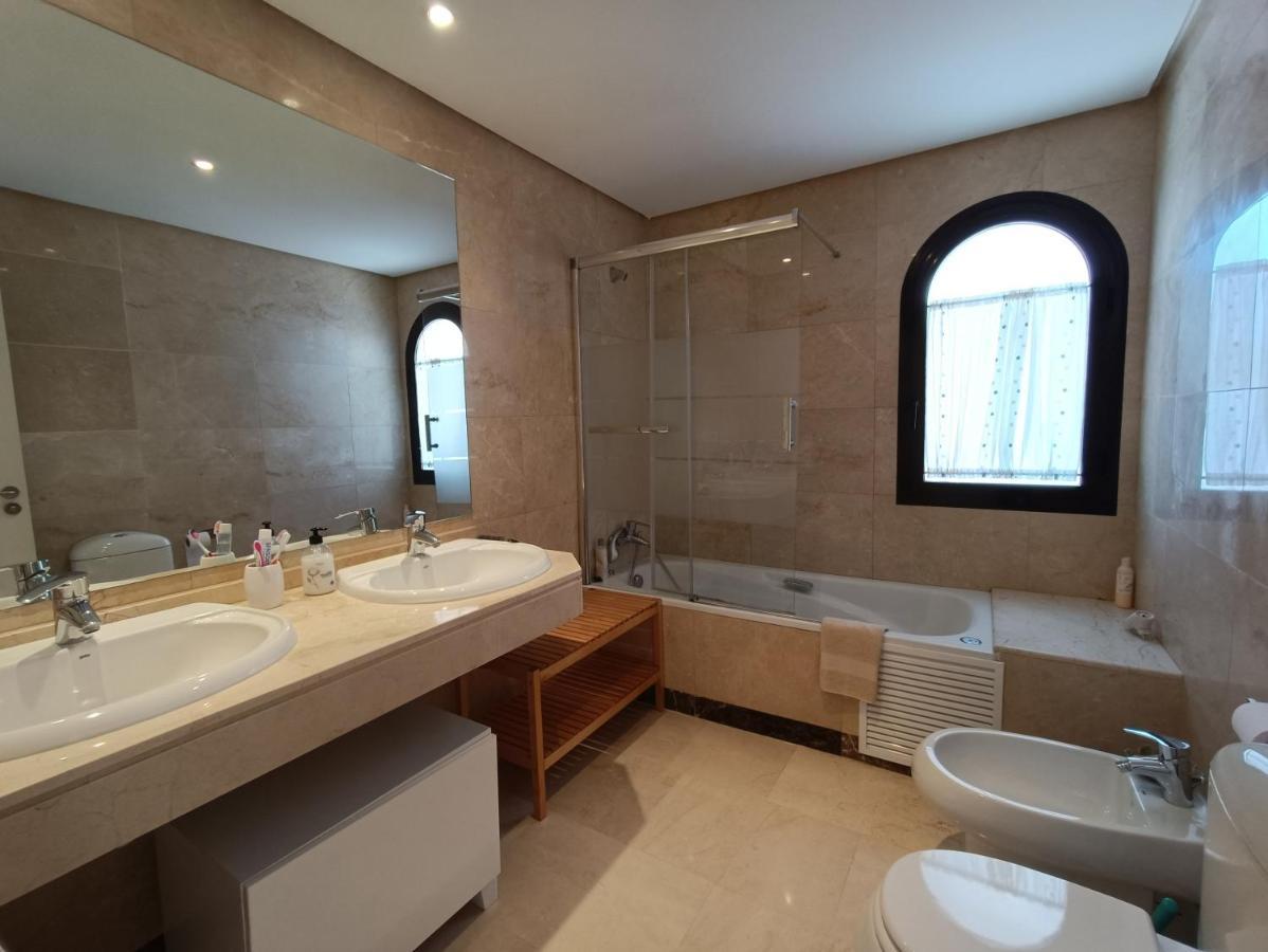 Amplio Apartamento En Portofino La Alcaidesa Zewnętrze zdjęcie